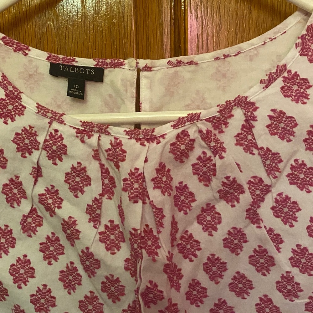 Talbots Pink and White Sleeveless Blouse - Picture 4 of 7